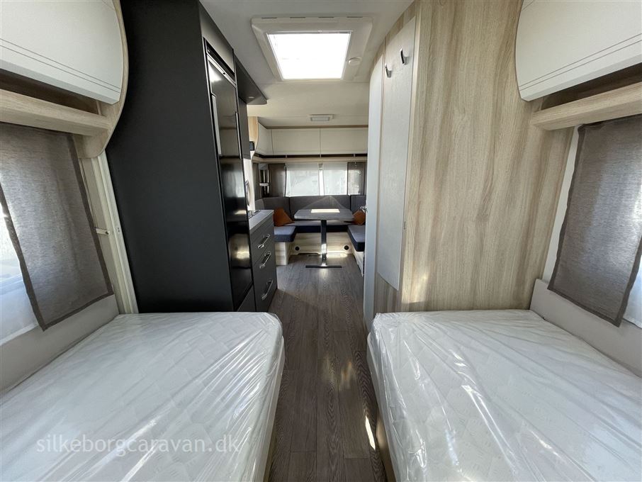 Hobby De Luxe 495 UL
